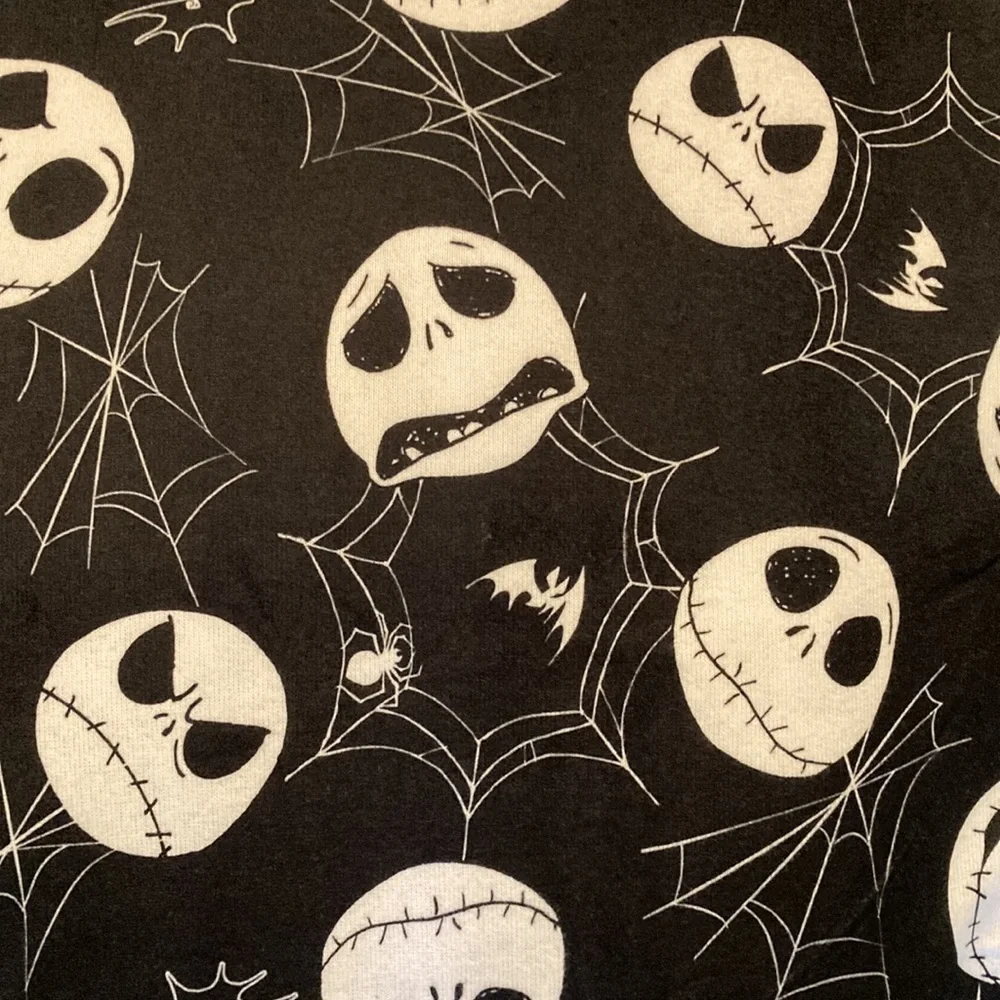 NEW. JACK SKELLINGTON WOMEN'S MEDIUM THE NIGHTMARE BEFORE CHRISTMAS NIGHTGOWN - Picture 10 of 11